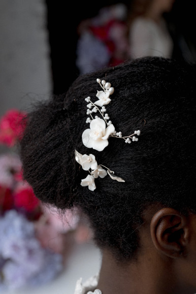 HAIRPINS SET WITH CERAMIC FLOWERS AND BEADS